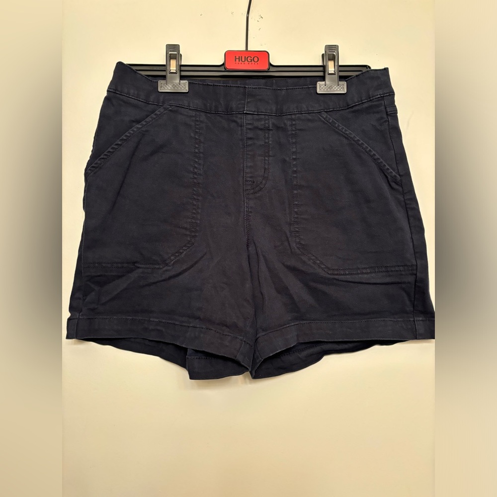 Navy blue Nautica shorts size 8 women’s